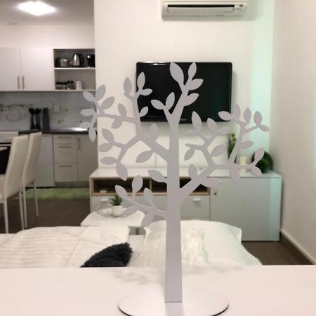 Appartamento Modern Center Studio Under The Castle - Free Parking Lubiana Esterno foto