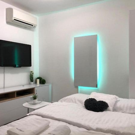 Appartamento Modern Center Studio Under The Castle - Free Parking Lubiana Esterno foto