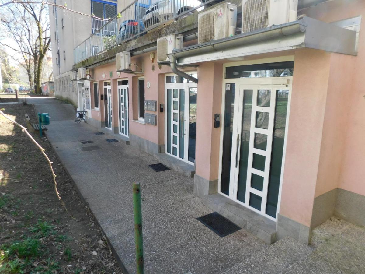 Appartamento Modern Center Studio Under The Castle - Free Parking Lubiana Esterno foto